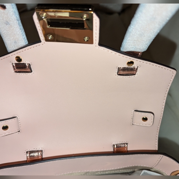 Michael Kors Manhattan Medium School Satchel Crossbody Primrose Rose Gold NWT - Picture 2 of 10